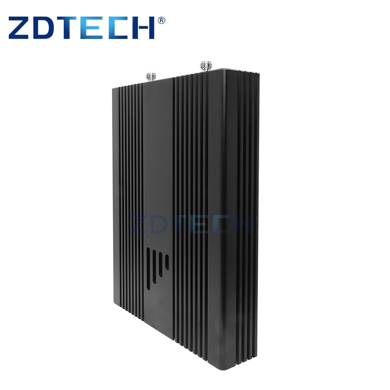 factory price customized frequency band 900/1800/2100MHz-30dBm Tri-Band analog repeater line amplifier booster